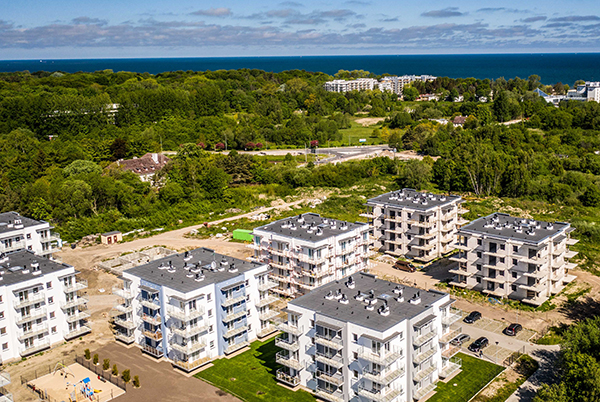 Kompleks Porta Mare Baltica w Kołobrzegu obejmie docelowo 16 budynków. Kompleks Porta Mare Baltica w Kołobrzegu obejmie docelowo 16 budynków.