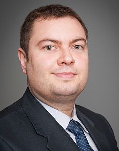 Pod koniec I kw. 2014 roku w Warszawie na etapie realizacji znajdowało się około 612.000 mkw. nowoczesnej powierzchni biurowej. W ciągu kolejnych 9 miesięcy na rynek powinno trafić 264.000 mkw. powierzchni biurowej. Tomasz Krośnicki, konsultant w Dziale Badań Rynku Knight Frank Pod koniec I kw. 2014 roku w Warszawie na etapie realizacji znajdowało się około 612.000 mkw. nowoczesnej powierzchni biurowej. W ciągu kolejnych 9 miesięcy na rynek powinno trafić 264.000 mkw. powierzchni biurowej. Tomasz Krośnicki, konsultant w Dziale Badań Rynku Knight Frank