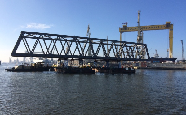 Montaż trzeciego przęsła Mostu Brdowskiego, fot. Jan Domański dla Mars Most Brdowski Montaż trzeciego przęsła Mostu Brdowskiego, fot. Jan Domański dla Mars Most Brdowski