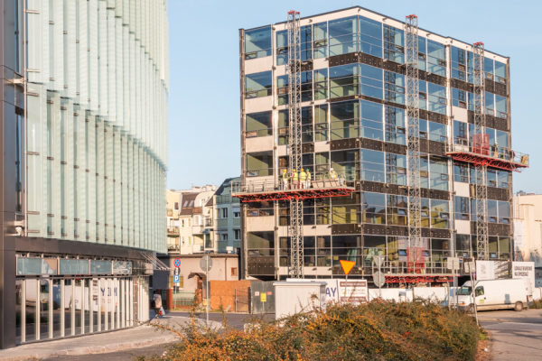 Biurowiec Quadro Office zaoferuje 1200 mkw. powierzchni najmu, wiz. Monday Development Biurowiec Quadro Office zaoferuje 1200 mkw. powierzchni najmu, wiz. Monday Development