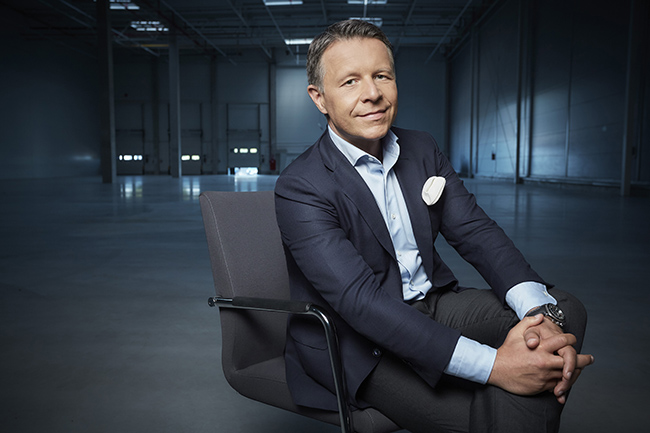 - Priorytetem naszej zagranicznej ekspansji pozostaje rynek niemiecki, który szybko podniósł się po lockdownie. W tym kraju osiągnęliśmy jednocześnie najwyższą dynamikę wzrostu wartości nieruchomości inwestycyjnych – powiedział Radosław T. Krochta, prezes MLP Group. - Priorytetem naszej zagranicznej ekspansji pozostaje rynek niemiecki, który szybko podniósł się po lockdownie. W tym kraju osiągnęliśmy jednocześnie najwyższą dynamikę wzrostu wartości nieruchomości inwestycyjnych – powiedział Radosław T. Krochta, prezes MLP Group.