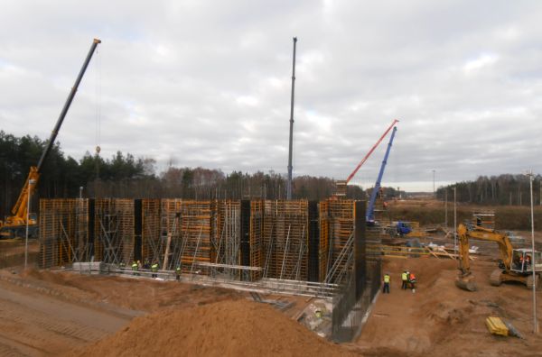 Budowa obiektów mostowych na odcinku autostrady A1 Stryków – Tuszyn, fot. Polimex-Mostostal Budowa obiektów mostowych na odcinku autostrady A1 Stryków – Tuszyn, fot. Polimex-Mostostal