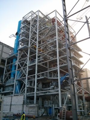 Montaż konstrukacji spalarni rozpoczął się 7 lipca i trwał cztery miesiące. Fot. Promostal Montaż konstrukacji spalarni rozpoczął się 7 lipca i trwał cztery miesiące. Fot. Promostal